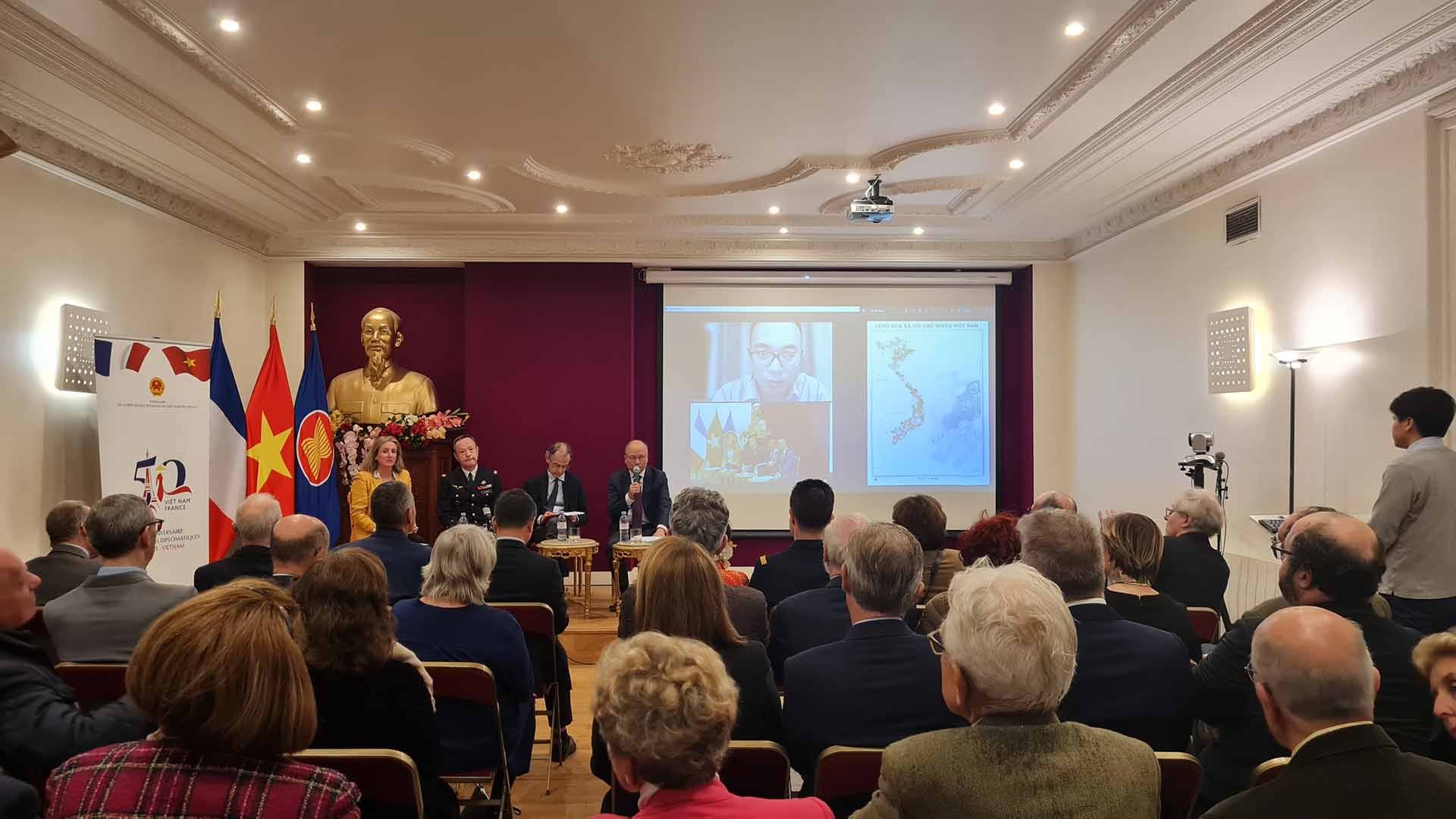 Toàn cảnh hội thảo.