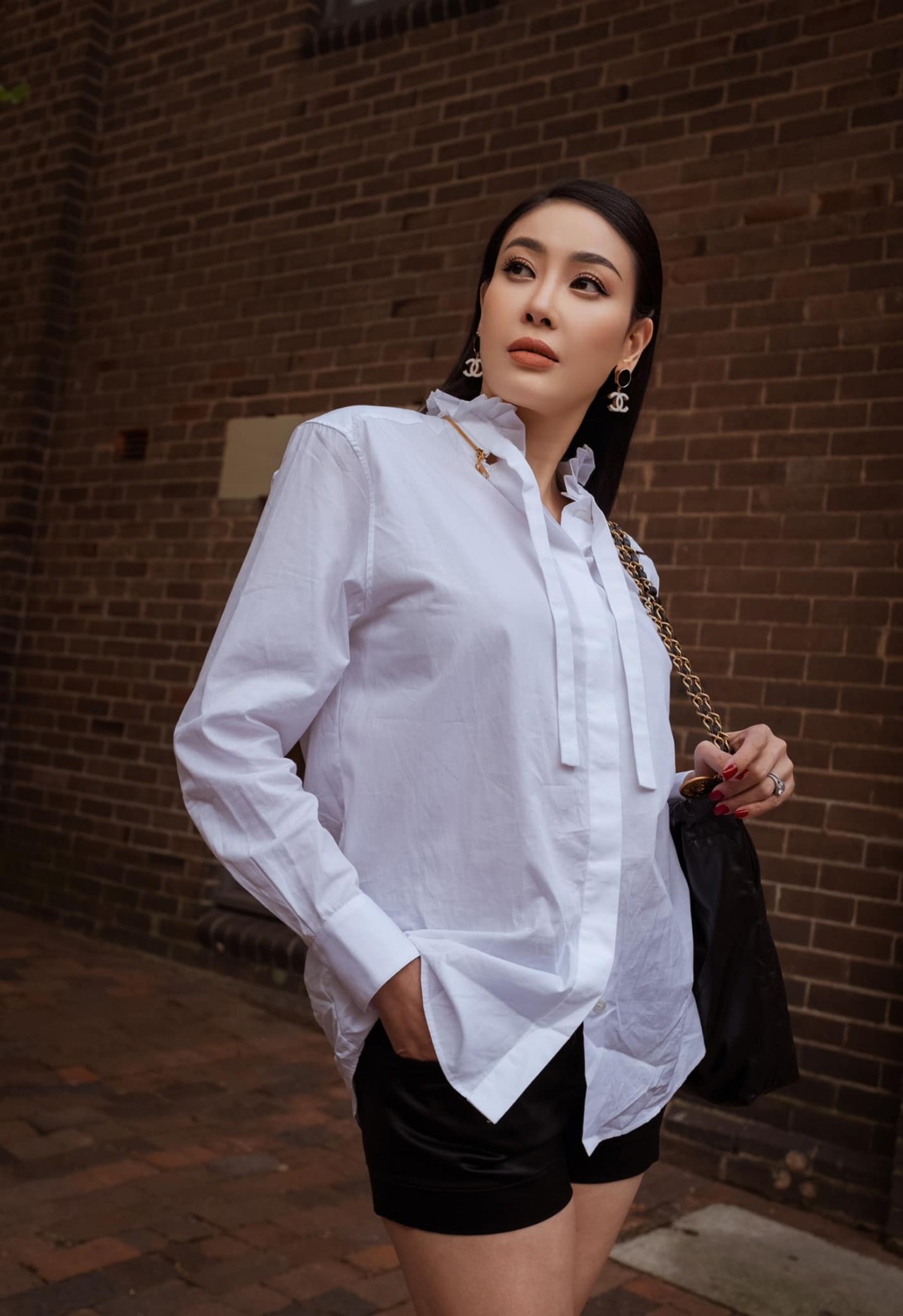 Hoa hậu Hà Kiều Anh đăng bộ ảnh mừng tuổi mới