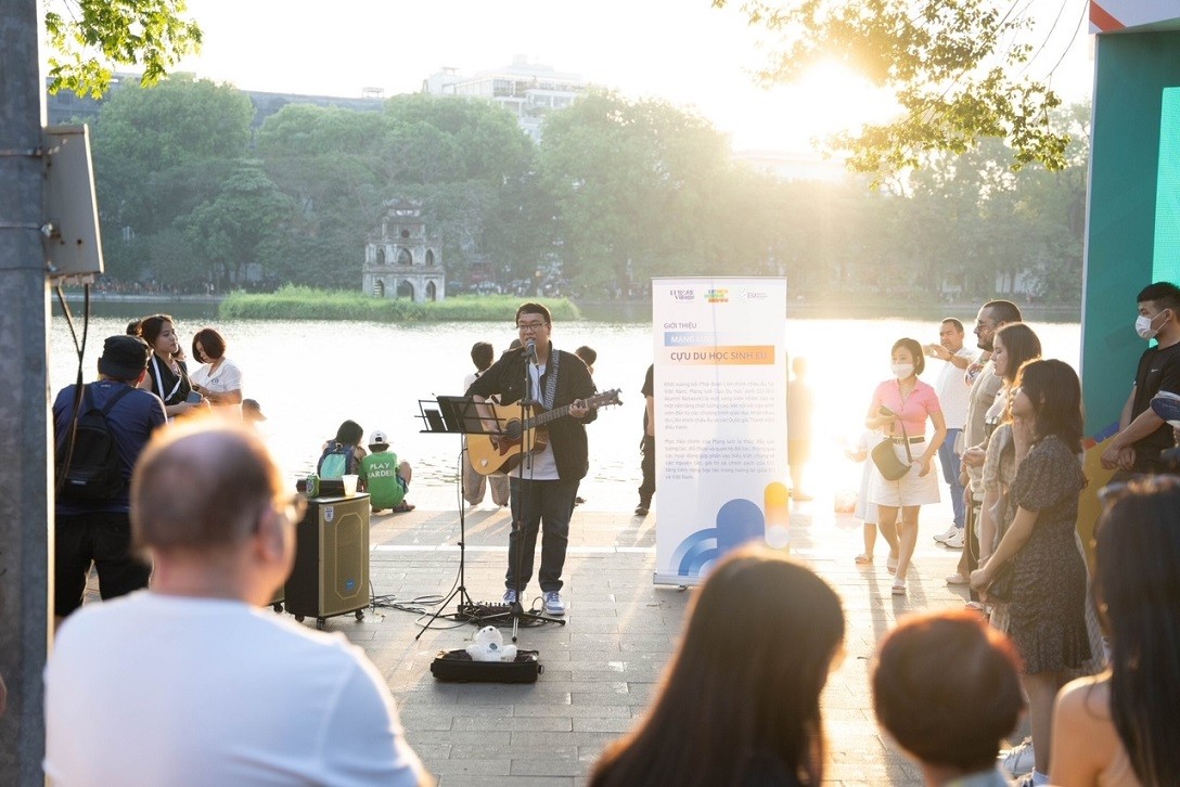 Khám phá châu Âu độc đáo qua mạng lưới cựu du học sinh EU