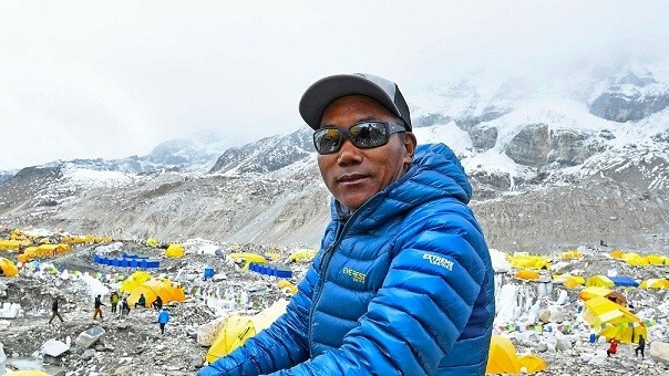 Hướng dẫn leo núi người Nepal lập kỷ lục 27 lần lên đỉnh Everest
