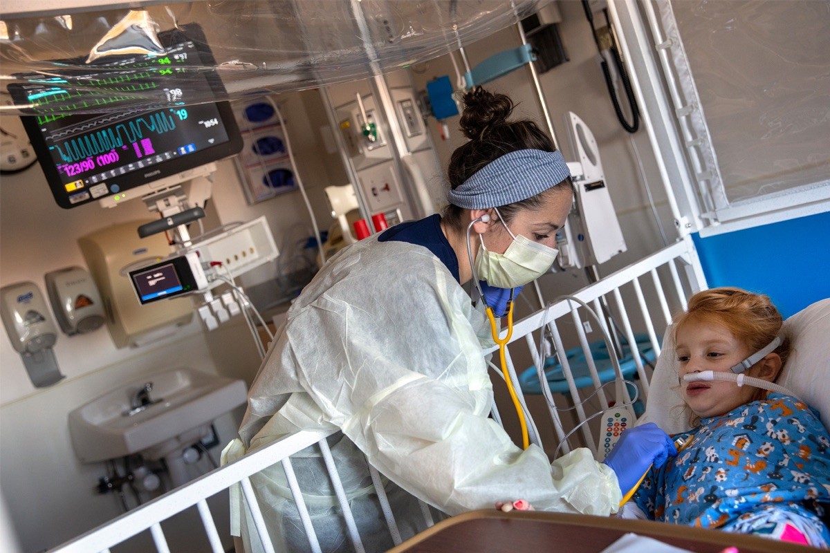 Mỹ : FDA khuyến nghị phê duyệt vaccine ngừa virus RSV đầu tiên trên thế giới cho phụ nữ mang thai Mỹ : FDA khuyến nghị phê duyệt vaccine ngừa virus RSV đầu tiên trên thế giới cho phụ nữ mang thai