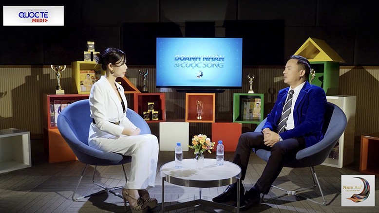 Doanh nhân và Cuộc sống mùa 6 số 5/2023: Doanh nhân Vũ Hạnh - Tôi từng cúi đầu xin lỗi nhân viên của mình