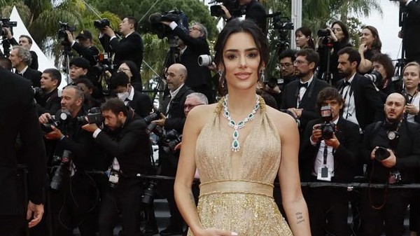 Phong cách thời trang sang trọng của dàn WAGs trên thảm đỏ LHP Cannes 2023