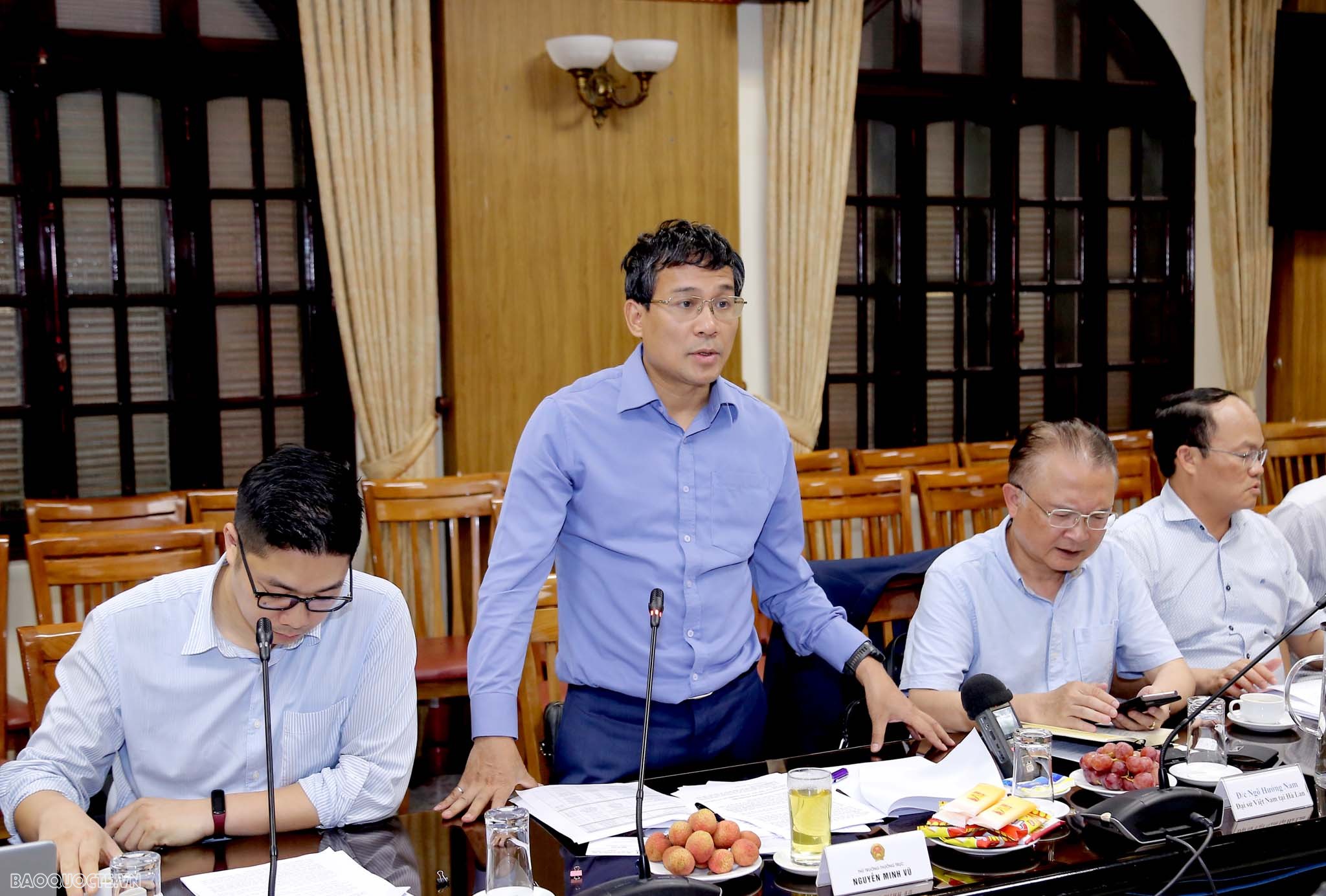 Giao ban Ban chỉ đạo Ngoại giao kinh tế và các Cơ quan đại diện Việt Nam ở nước ngoài với các hiệp hội, doanh nghiệp gỗ và lâm sản Việt Nam Giao ban Ban chỉ đạo Ngoại giao kinh tế và các Cơ quan đại diện Việt Nam ở nước ngoài với các hiệp hội, doanh nghiệp gỗ và lâm sản