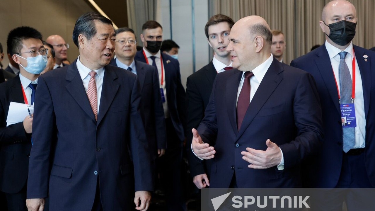 Thủ tướng Nga thăm Trung Quốc: Gọi Bắc Kinh là 'người bạn lớn', khẳng định thái độ với các quốc gia thân thiện