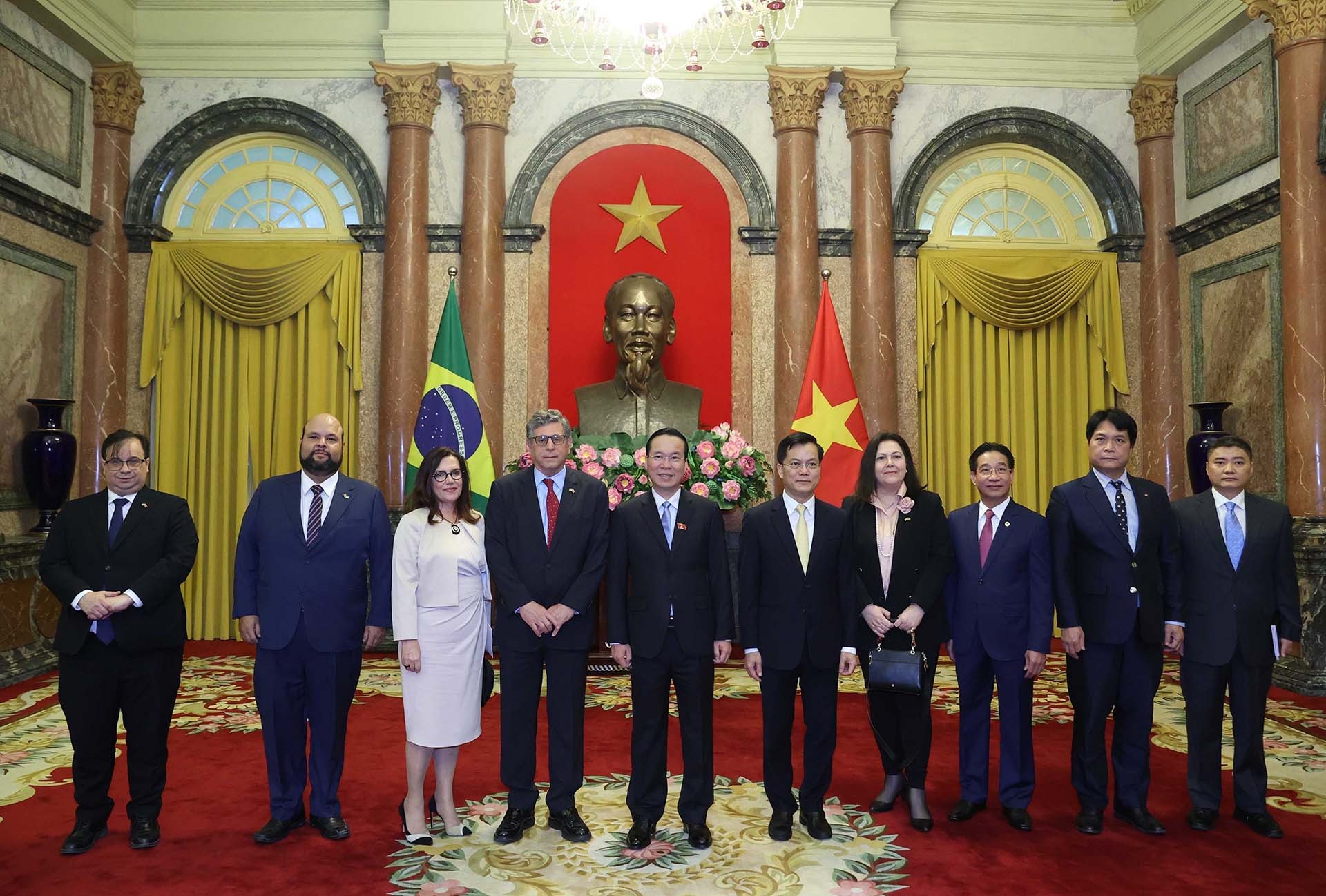 Chủ tịch nước Võ Văn Thưởng tiếp Đại sứ các nước trình Quốc thư Chủ tịch nước Võ Văn Thưởng tiếp Đại sứ các nước trình Quốc thư