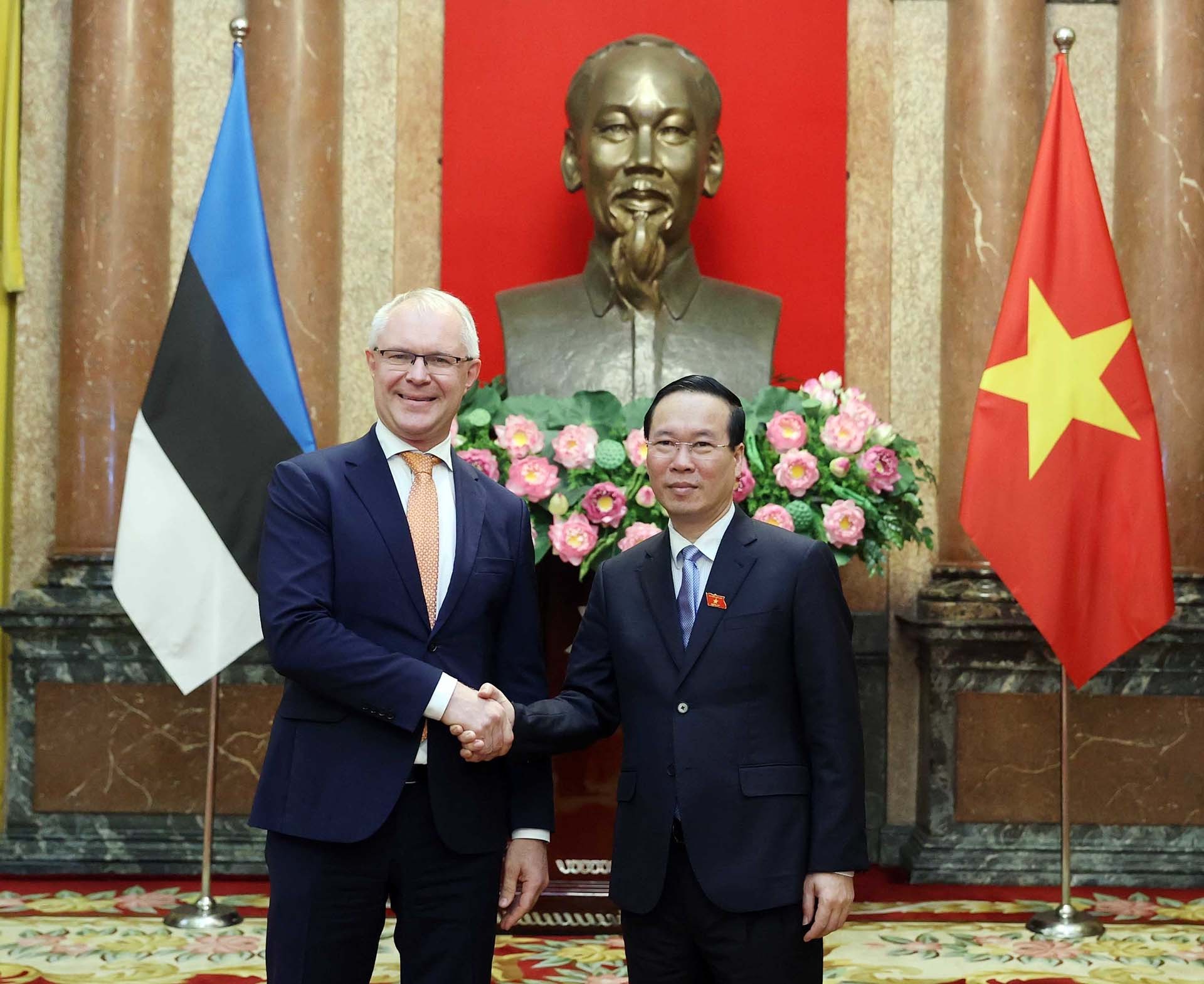 Chủ tịch nước Võ Văn Thưởng tiếp Đại sứ các nước trình Quốc thư Chủ tịch nước Võ Văn Thưởng tiếp Đại sứ các nước trình Quốc thư