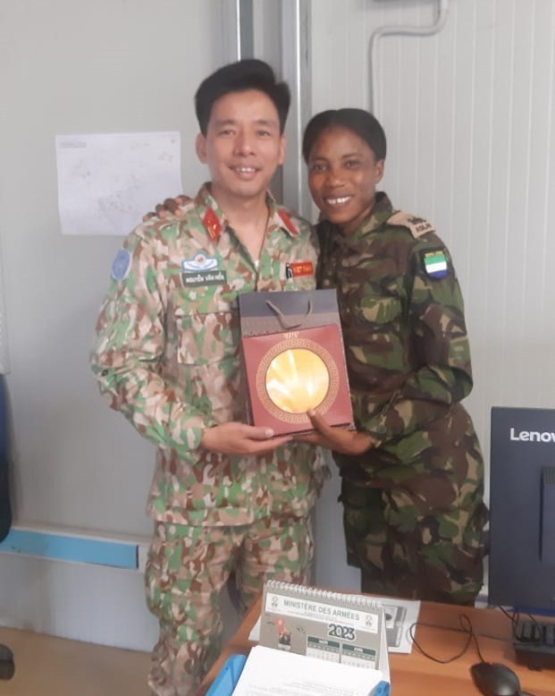 Tình đoàn kết quốc tế trên mảnh đất châu Phi đầy nắng gió