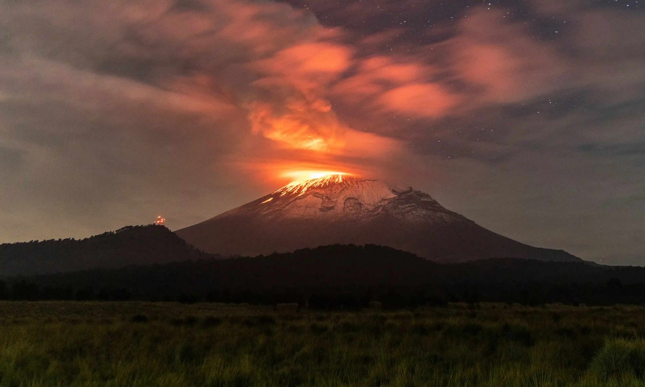 Hàng triệu người dân Mexico bị ảnh hưởng bởi vụ núi lửa phun trào