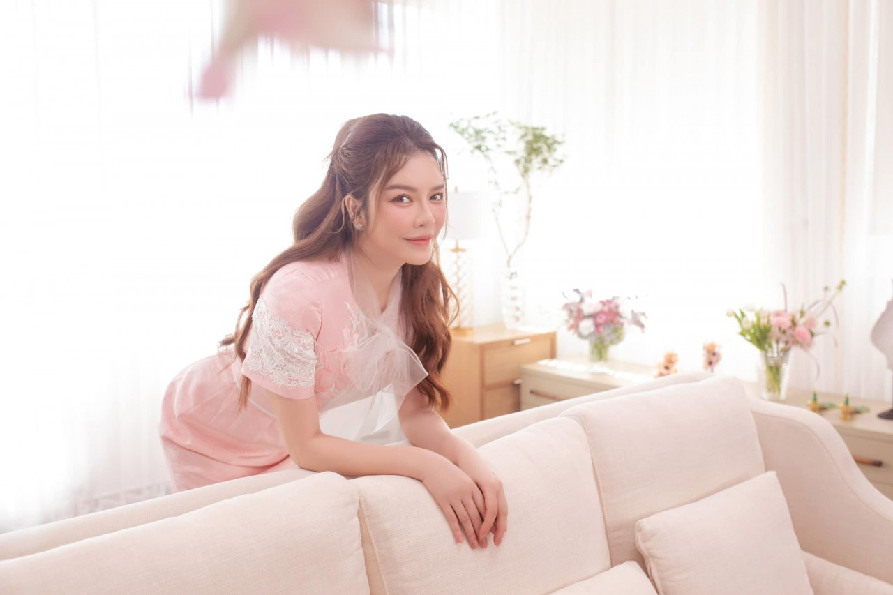 Diễn viên Lý Nhã Kỳ Diễn viên Lý Nhã Kỳ