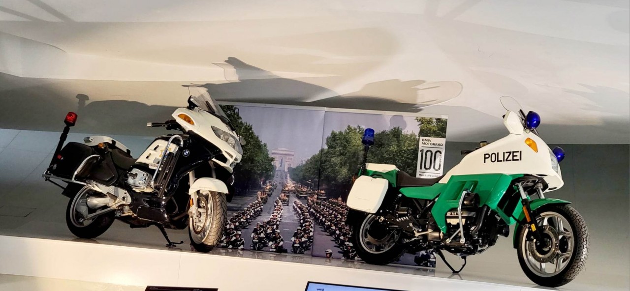 Những chiếc xe chuyên dụng của cảnh sát. (Ảnh: MH) Những chiếc xe chuyên dụng của cảnh sát. (Ảnh: MH)