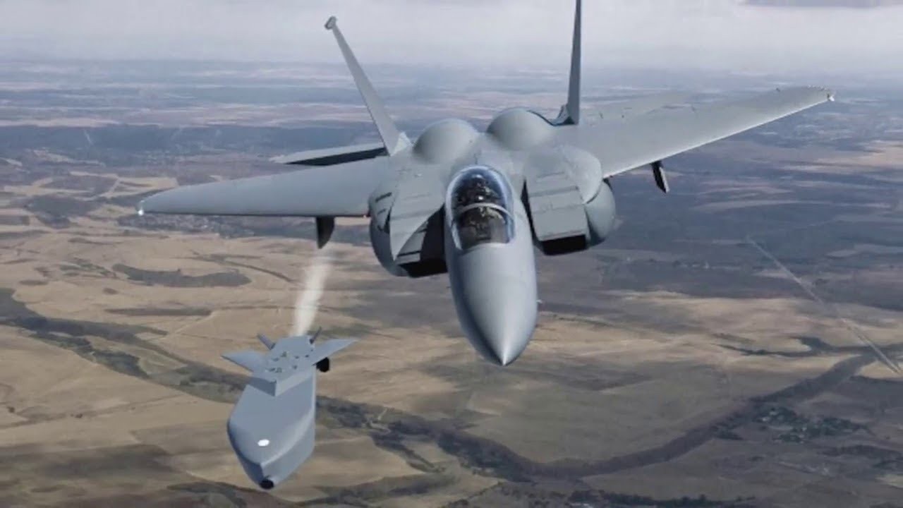 Tình hình Ukraine: Sức ép gia tăng ở tiền tuyến, Kiev cảnh báo châu Âu, Thủ tướng Đức nói về sự tham gia của quân đội, Hà Lan 'mở đường' cho 2 tỷ Euro