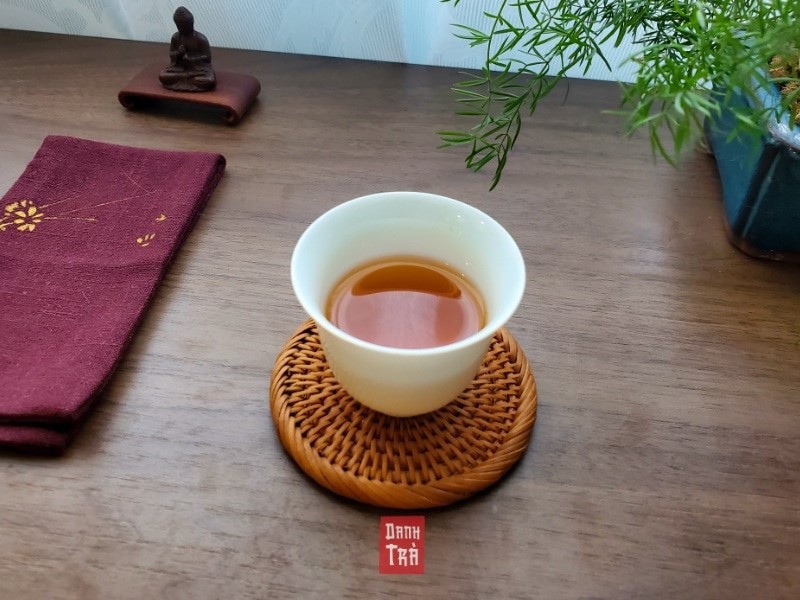 Nước chè thơm ngon, đậm vị.