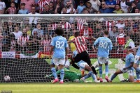 Ngoại hạng Anh 2022/23: Man City dẫn đầu; Southampton, Leeds và Leicester xuống hạng