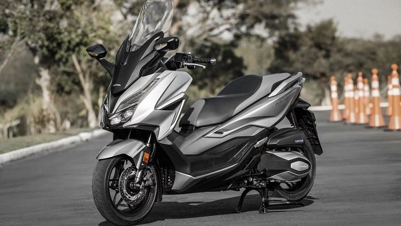 Cận cảnh Honda Forza 350 sắp được bán tại Việt Nam