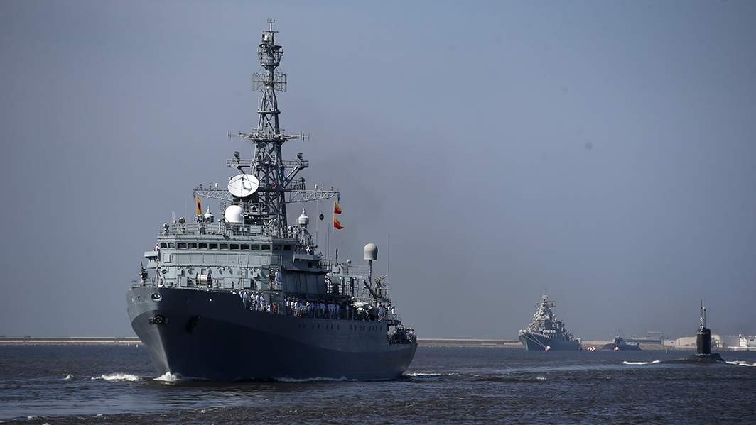 Tàu trinh sát Ivan Khurs - 'tai mắt' của hải quân Nga giữa biển khơi