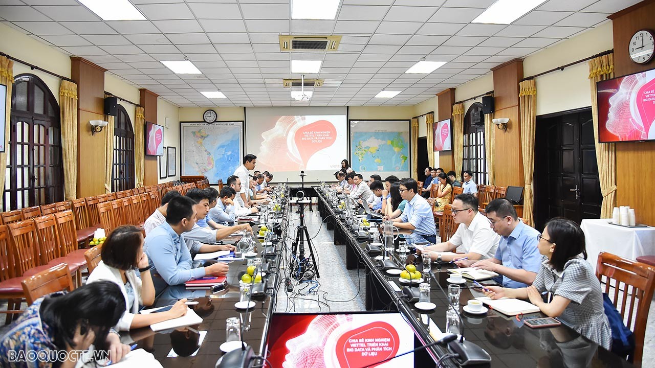 Tọa đàm nghiên cứu, xây dựng phát triển cơ sở dữ liệu dùng chung Bộ Ngoại giao Tọa đàm nghiên cứu, xây dựng phát triển cơ sở dữ liệu dùng chung Bộ Ngoại giao