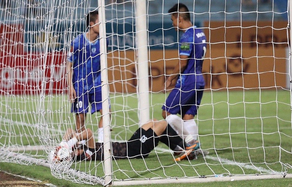 V-League 2023: Những hình ảnh trong trận đấu CLB CAHN hòa Khánh Hòa trên sân Hàng Đẫy