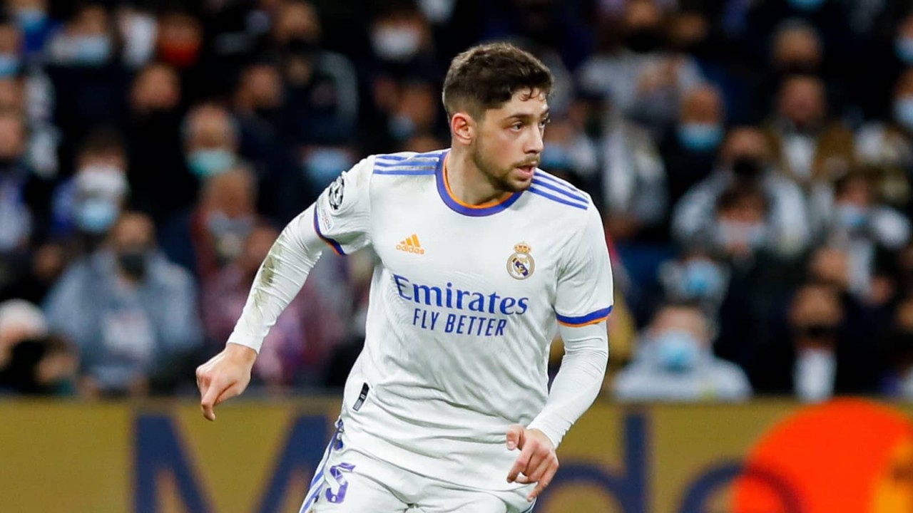 : PSG liên hệ Lucas Hernandez; Chelsea thảo luận Federico Valverde; : PSG liên hệ Lucas Hernandez; Chelsea thảo luận Federico Valverde;