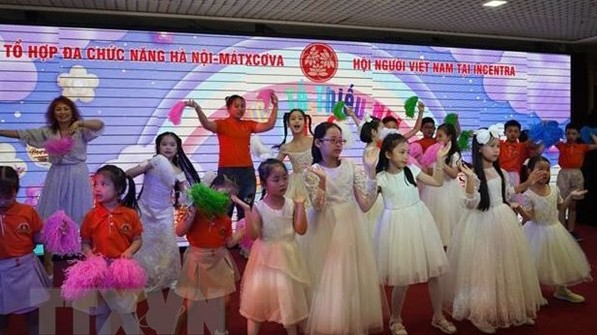 Tết Thiếu nhi của con em người Việt tại Nga