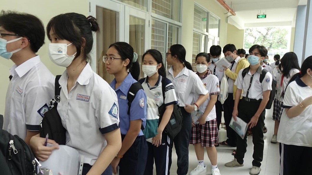 TP. Hồ Chí Minh: Xem đề thi Ngữ Văn vào lớp 10 năm 2023