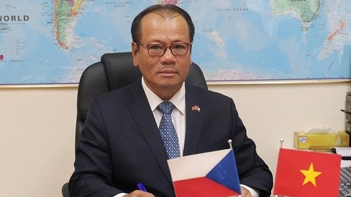 Bộ trưởng Ngoại giao Bùi Thanh Sơn thăm Czech: Tái khẳng định bước phát triển rất tích cực trong quan hệ song phương