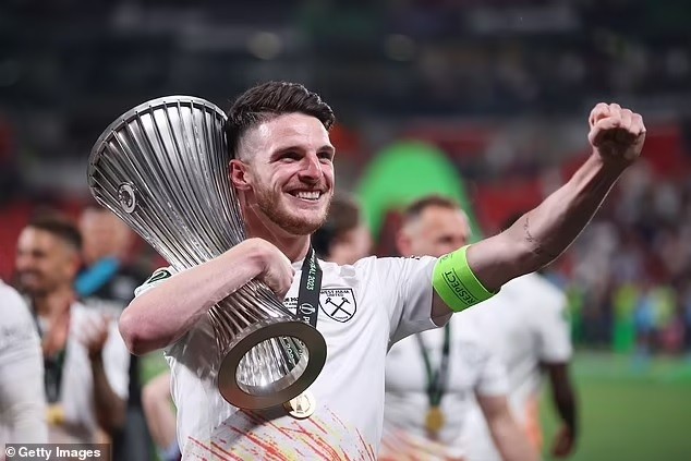 : Arsenal hỏi mua Declan Rice; : Arsenal hỏi mua Declan Rice;