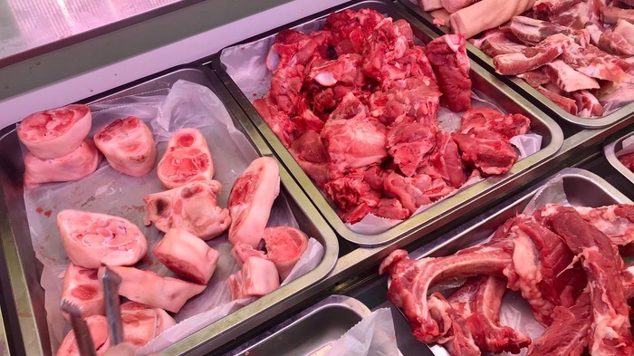 Giá heo hơi hôm nay 8/7: Giá heo hơi miền Trung, Tây Nguyên ghi nhận tăng 1.000 đồng/kg; miền Nam 'đứng yên'