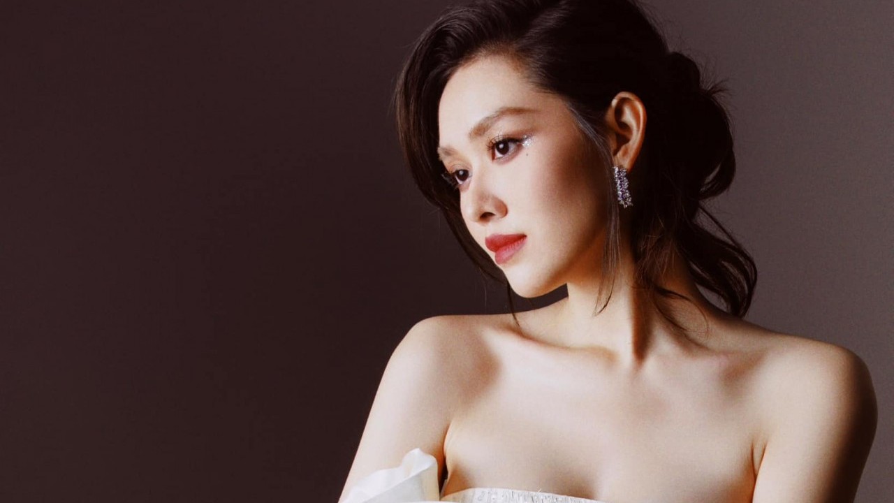 Á hậu Tường San nóng bỏng trong bộ ảnh mới