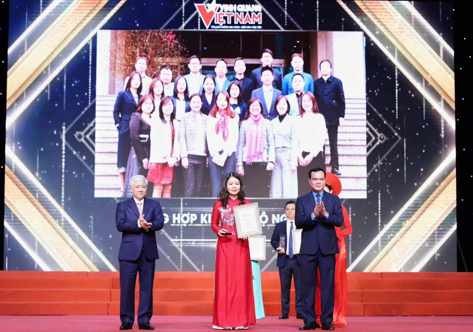 Đặt lợi ích quốc gia, dân tộc lên trên hết, trước hết!