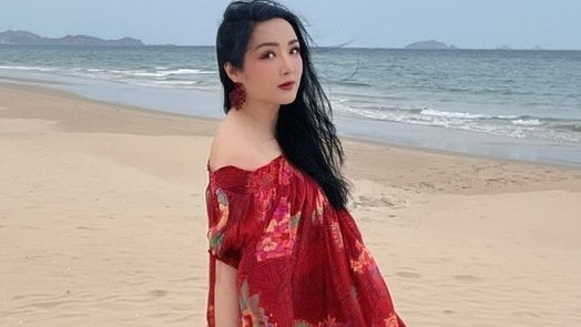 Ngắm sắc vóc gợi cảm của Hoa hậu Giáng My