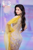 Sao Việt: Á hậu Phương Nhi khoe eo thon, diễn viên Kiều Anh đẹp mờ ảo