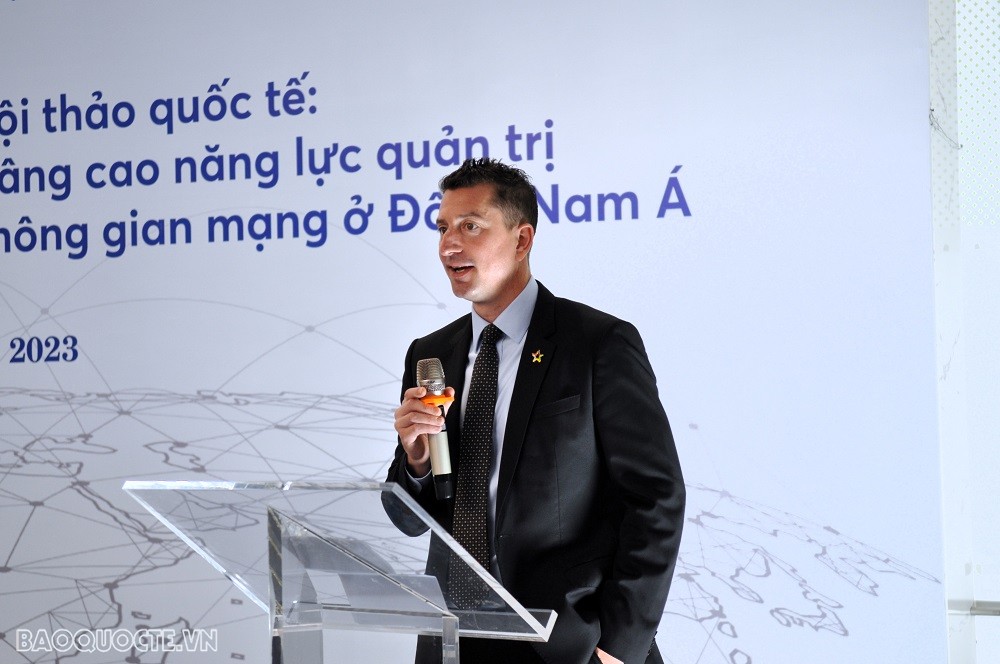 (06.10) Đại biện Đại sứ quán Australia tại Việt Nam Mike Tattersall nhấn mạnh mối quan tâm của Australia về vấn đề an ninh mạng tại các nước ASEAN. (Ảnh: Minh Quân)