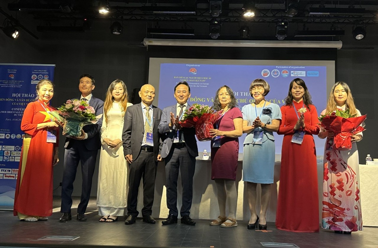 Học giả châu Âu chia sẻ góc nhìn về Biển Đông Học giả châu Âu chia sẻ góc nhìn về Biển Đông