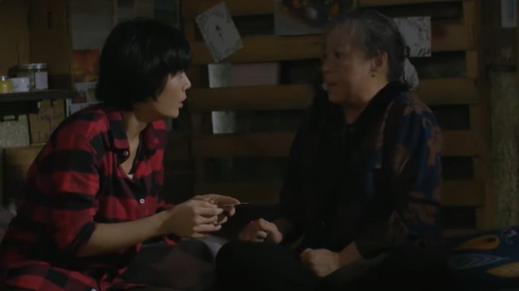 Cuộc đời vẫn đẹp sao tập 33: Số tiền lớn từ đâu mà bà Tình có?