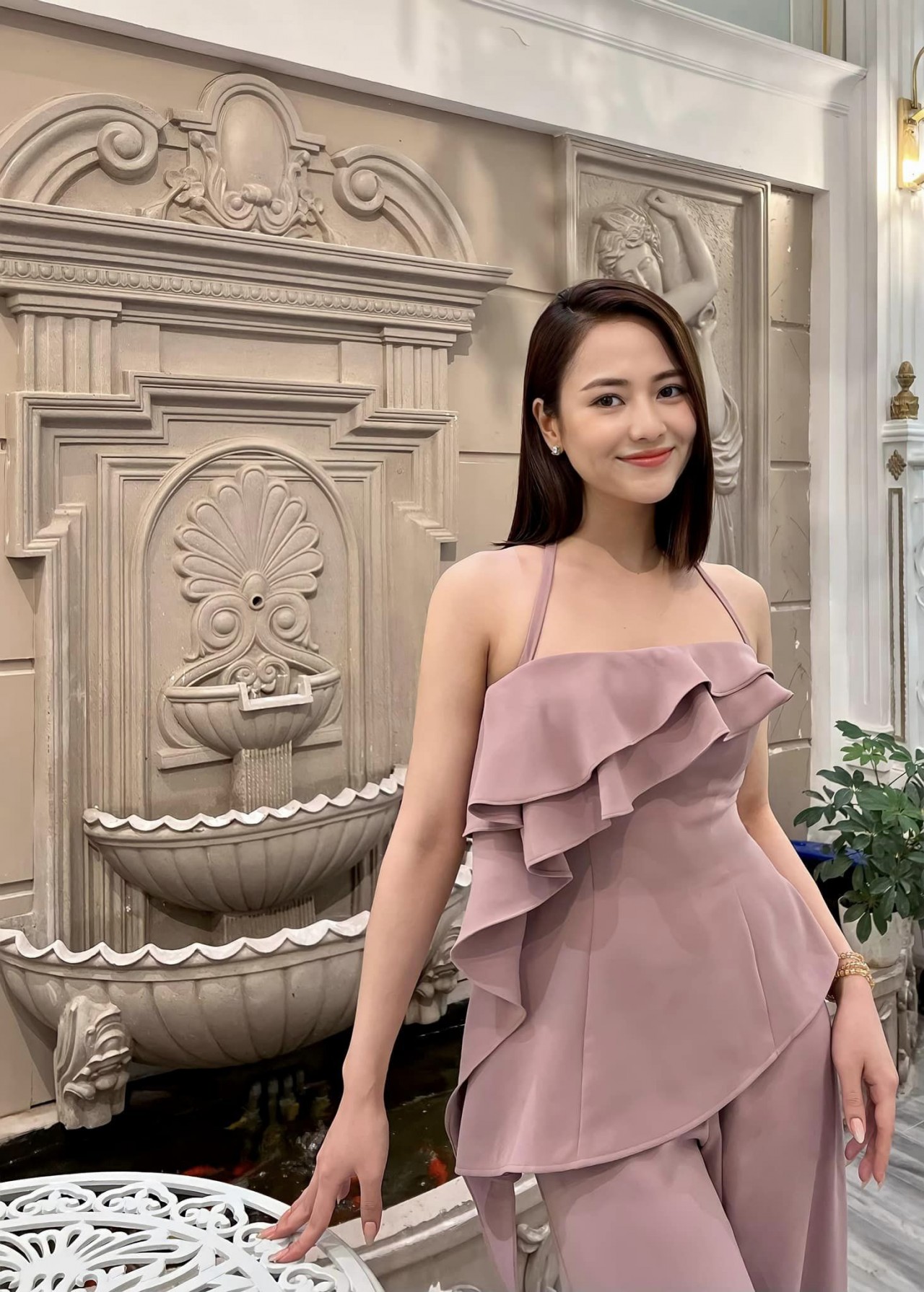 Nhan sắc diễn viên Việt Hoa phim Nơi giấc mơ tìm về