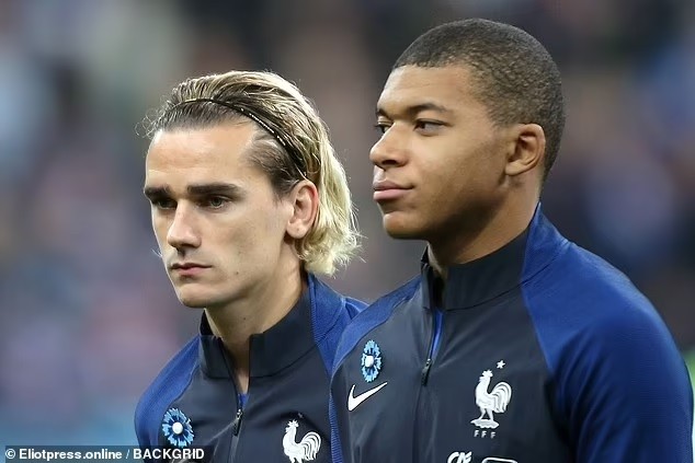 : PSG tính mua Antoine Griezmann; : PSG tính mua Antoine Griezmann;