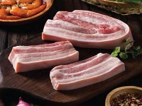 Giá heo hơi hôm nay 16/6: Giá heo hơi miền Bắc tiếp đà leo dốc, hộ chăn nuôi chưa vội mừng