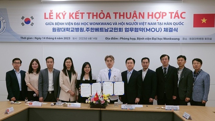 Hỗ trợ y tế toàn diện cho cộng đồng người Việt Nam tại Hàn Quốc