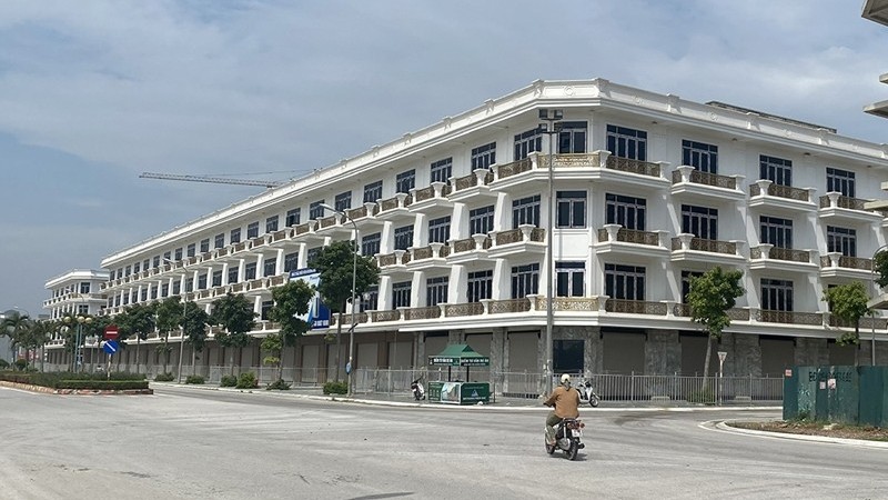 Bất động sản mới nhất: Hà Nội ‘siết’ tình trạng đầu cơ, diễn biến mới nhất vụ nợ 1.000 sổ đỏ, thủ tục chuyển đất thổ canh sang thổ cư