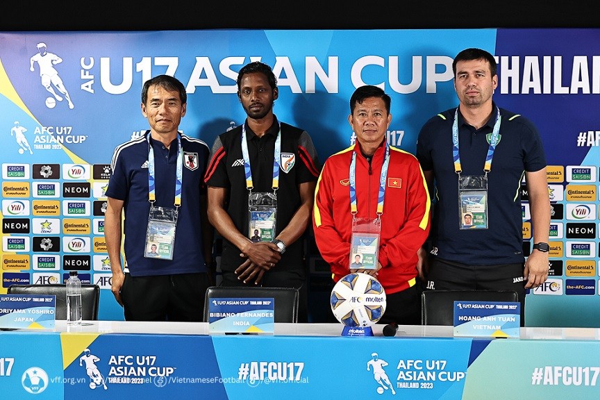 VCK U17 châu Á 2023: HLV Hoàng Anh Tuấn hy vọng, khán giả đến càng đông, U17 Việt Nam sẽ thi đấu tốt hơn VCK U17 châu Á 2023: HLV Hoàng Anh Tuấn hy vọng, khán giả đến càng đông, U17 Việt Nam sẽ thi đấu tốt hơn