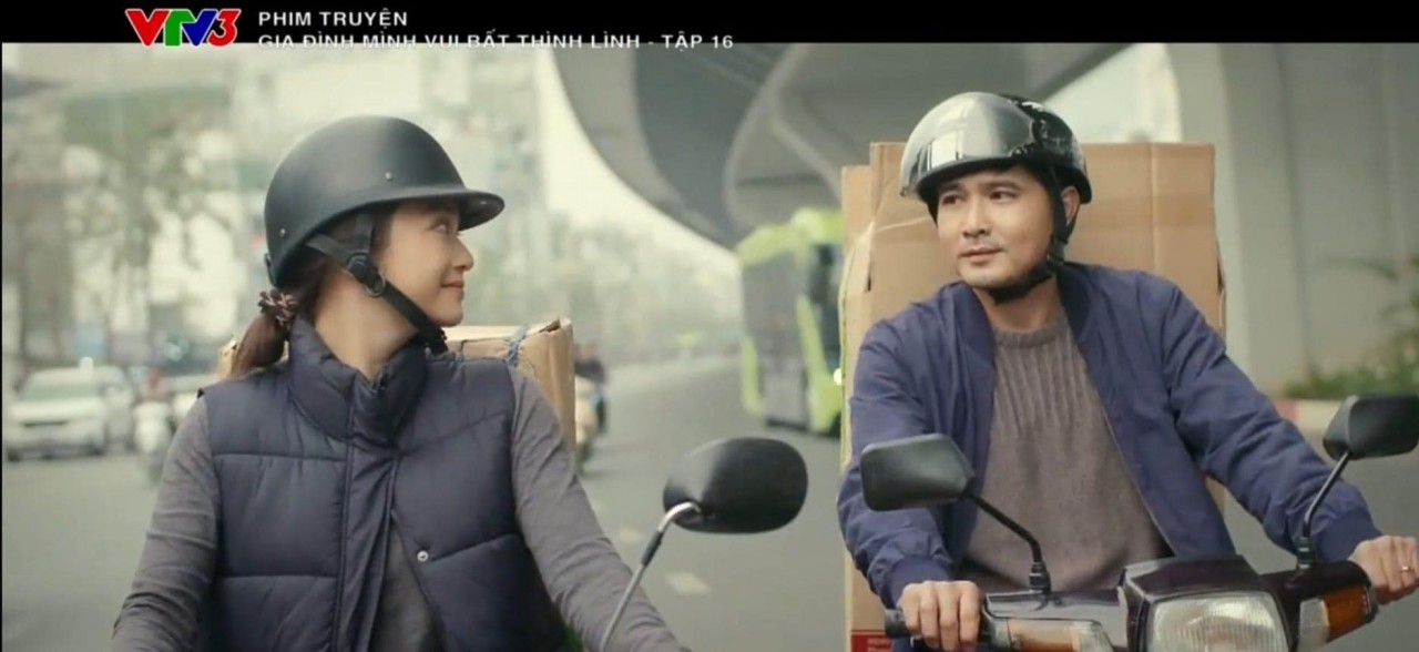 Diễn viên Kiều Anh 'tình tứ' bên bạn diễn Quang Sự phim Gia đình mình vui bất thình lình Diễn viên Kiều Anh 'tình tứ' bên bạn diễn Quang Sự phim Gia đình mình vui bất thình lình