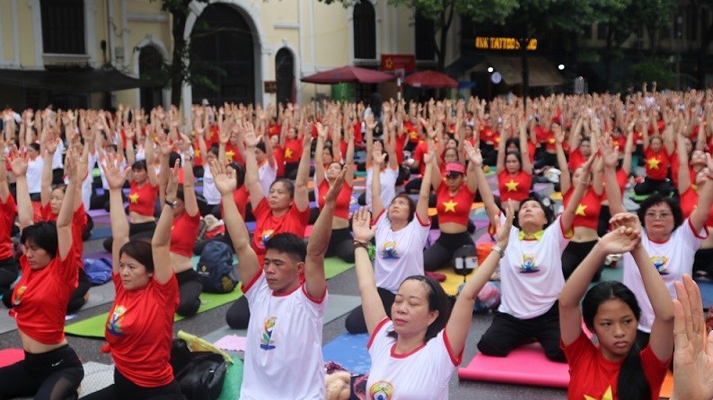 Không khí Ngày quốc tế Yoga 2023 trên khắp Việt Nam