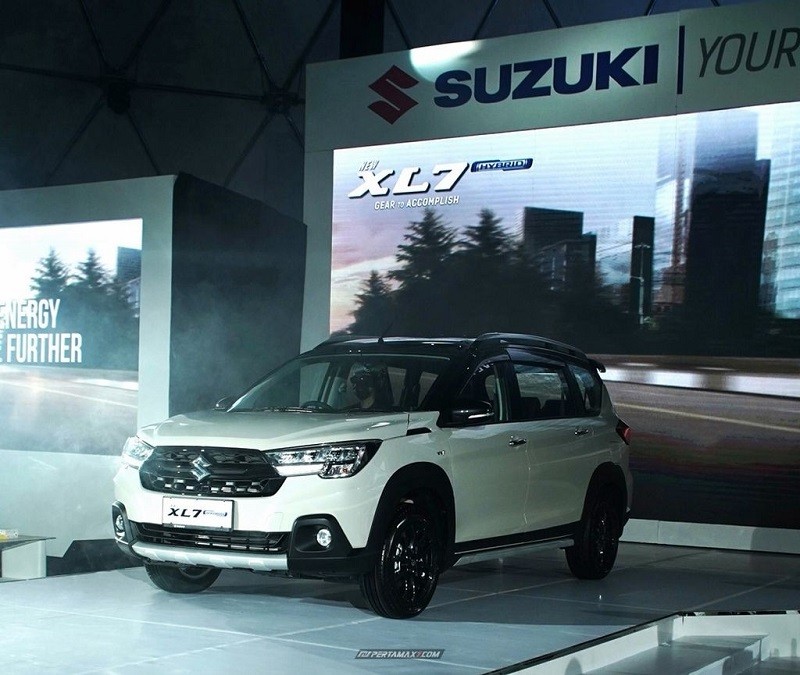 Suzuki XL7 Hybrid 2023 vừa được ra mắt tại Indonesia. Suzuki XL7 Hybrid 2023 vừa được ra mắt tại Indonesia.