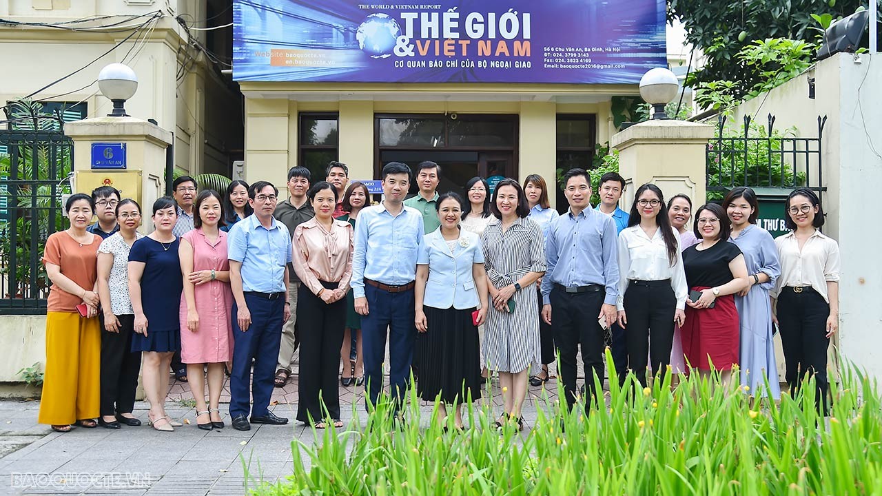 Vui mừng và tự hào được chứng kiến thành công của Báo Thế giới và Việt Nam Vui mừng và tự hào được chứng kiến thành công của Báo Thế giới và Việt Nam