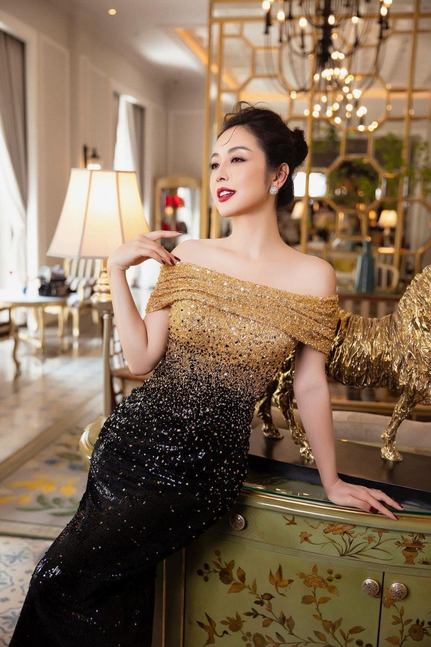 Hoa hậu Jennifer Phạm