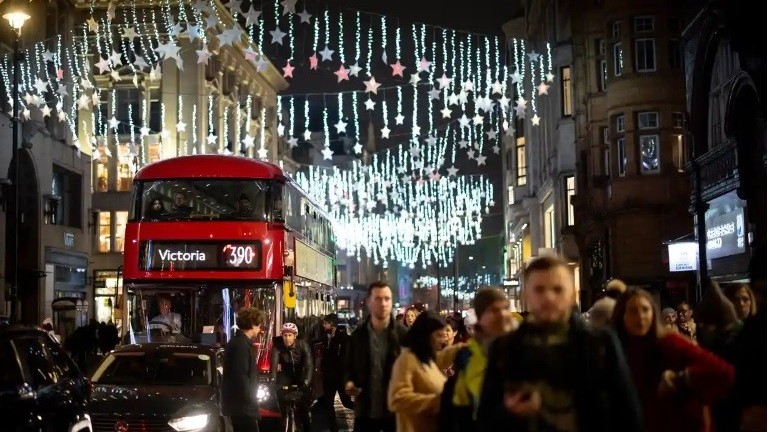 Áp lực lạm phát kéo dài, Anh đau đầu về 'sức khoẻ' của nền kinh tế