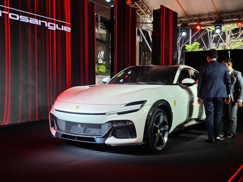 Ferrari Purosangue. Ferrari Purosangue.