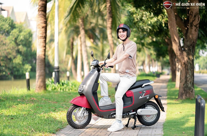 Học sinh cấp 3 nên lựa chọn xe điện hay xe máy 50cc? Học sinh cấp 3 nên lựa chọn xe điện hay xe máy 50cc?