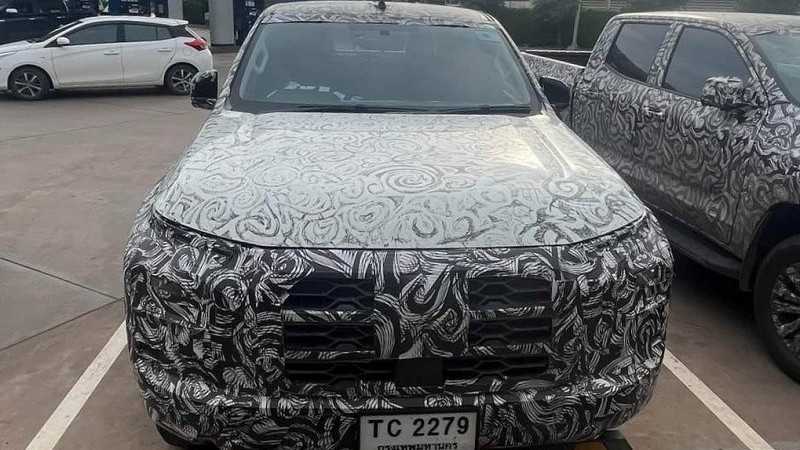 Cận cảnh Mitsubishi Triton thế hệ mới sắp ra mắt tại Thái Lan